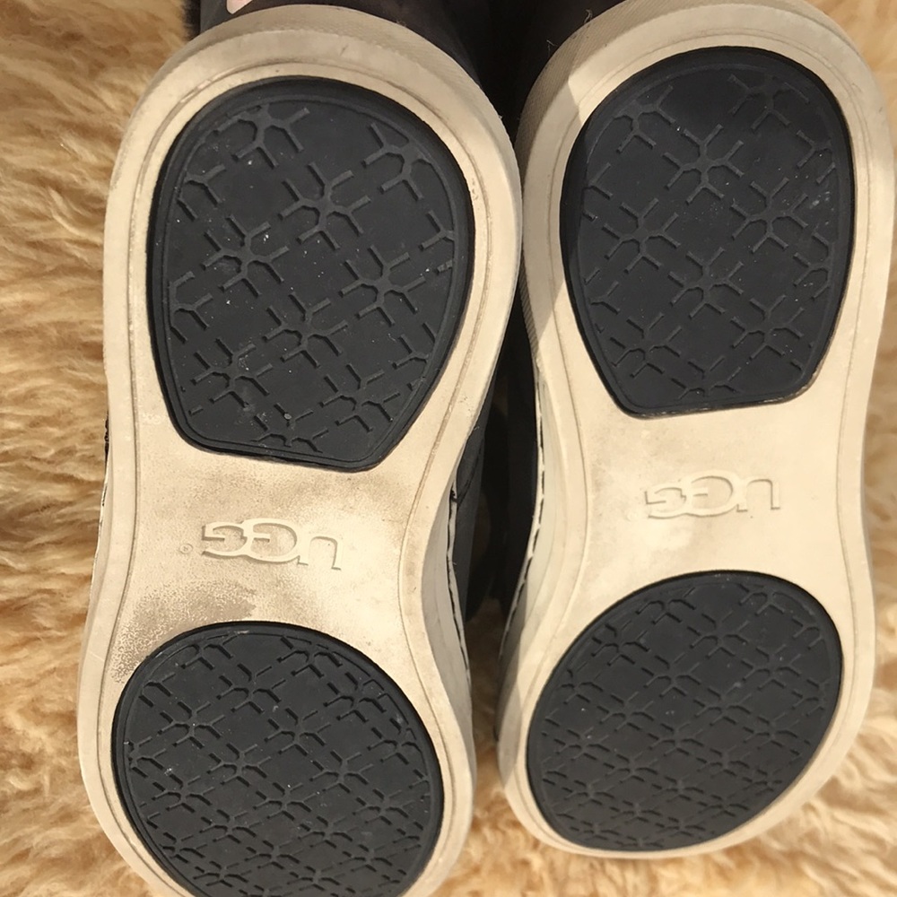 Fur Lined Uggs - image 7